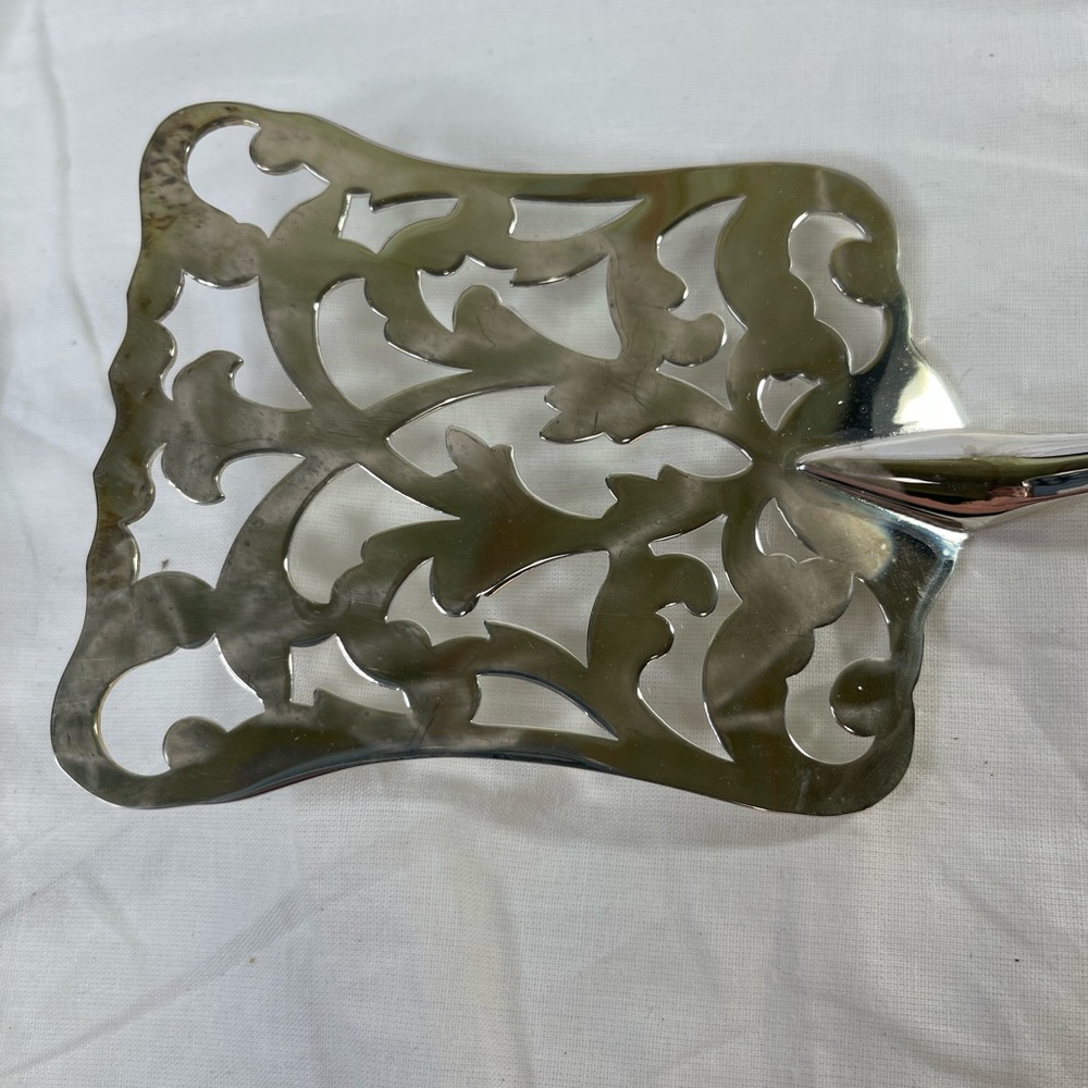 International Silver Company Silverplate Asparagus Server - Picture 2 of 4